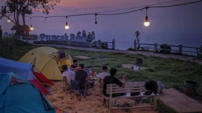 Wisata Camping Seru di Pulau Madura: Nikmati Keindahan Alamnya!
