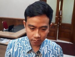 Disebut Telah Resmi Masuk Partai Golkar, Gibran Mengelak: Enggak Ada Pembicaraan Seperti Itu