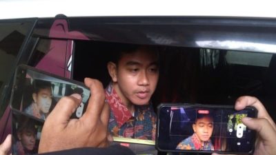 Goenawan Muhamad Pertanyakan Netralitas TNI, Gibran Tanggapi Soal Foto Bareng Tentara