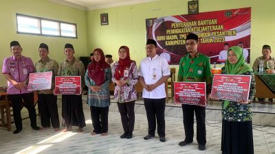 Pemkab Demak Gelontorkan Rp. 5 Miliar Bagi Kesejahteraan Guru Non Formal
