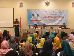 Siapkan Generasi Muda Cakap Berbahasa Asing, Pendidik SD di Demak Ikuti Profesional English Training