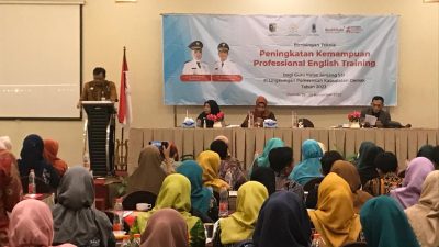 Siapkan Generasi Muda Cakap Berbahasa Asing, Pendidik SD di Demak Ikuti Profesional English Training