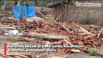 Video Angin Kencang di Blora, Dua Rumah Warga Roboh