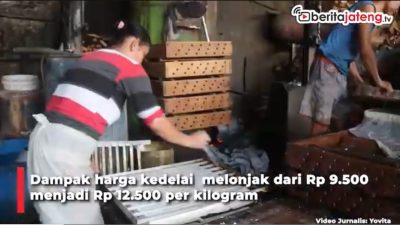Video Harga Kedelai Naik, Produsen Tahu Terpaksa Kurangi Keuntungan