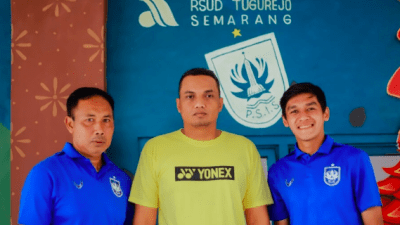 Tengok Eks Pelatih yang Terbaring Sakit, PSIS Semarang: Dulu Bantu Raih Juara Liga Indonesia Tahun 1999