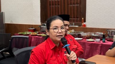 Jokowi Dianggap Buntuti Ganjar di Jawa Tengah, TPD: Ya Tidak Mungkin Toh