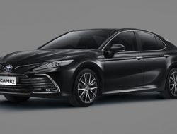 Konsumsi BBM Irit, Begini Spesifikasi Toyota Camry Hybrid, Serasa Mobil LCGC