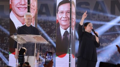 Bangkitkan Semangat Relawan di GOR Jatidiri, Puan: Tidak Boleh Takut dan Ciut, Kita Menangkan Ganjar-Mahfud