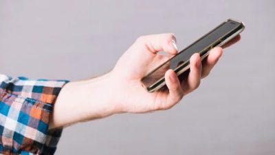 Penting! 10 Tips Merawat Smartphone Agar Tidak Mudah Rusak