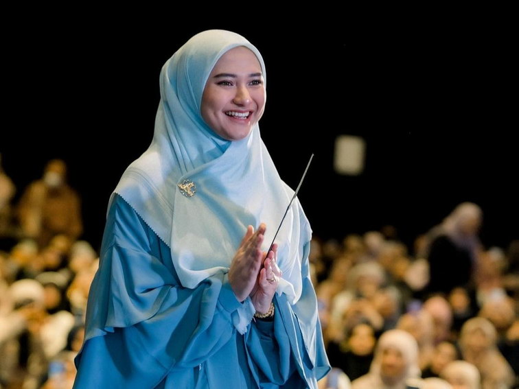 Nadzira Shafa