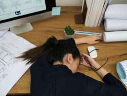 5 Alasan Mengapa Kamu Sering Ngantuk Kala Pagi Hari, yang Terakhir Sering Menjadi Kebiasaan