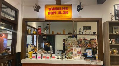 Waroeng Kopi Alam, Sajikan Suasana Klasik khas Peranakan