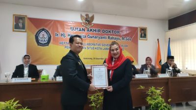 Mbak Ita Selesaikan Program Studi Doktor Administrasi Publik dengan IPK Sempurna 4.00