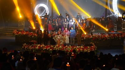 Mbak Ita Sapa Ribuan Jemaat Gereja JKI Injil Kerajaan di Perayaan Natal