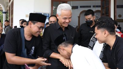 Ganjar Pranowo – Mahfud MD Siap Berantas KKN Jika Terpilih