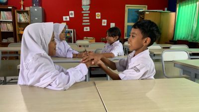 Bantuan Meja-Kursi Baru Mulai Didistribusikan, Disdik Sasar 183 SD Negeri Semarang