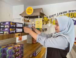 Lapis Kukus Lawang Sewu, Rekomendasi Oleh-oleh khas Semarang yang Kekinian