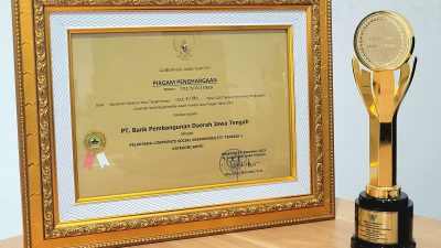 Bank Jateng Raih Penghargaan Penyalur CSR Terbaik dari Pemprov Jateng