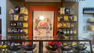 Belajar Sejarah Sambil Menikmati Minuman Rempah Sehat Kekinian di Klub Merby Semarang