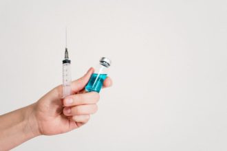 vaksinasi vaksin meningitis | Aulia Dokter