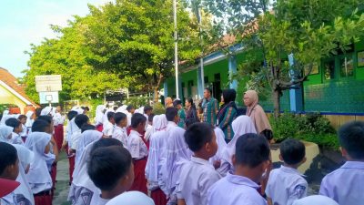 Libur Telah Usai, Begini Serunya Hari Pertama Kembali Masuk Sekolah Para Murid SD di Kota Semarang