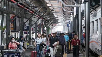 Selama Masa Angkutan Nataru, KAI Daop 4 Layani 402 Ribu Pelanggan Kereta Api