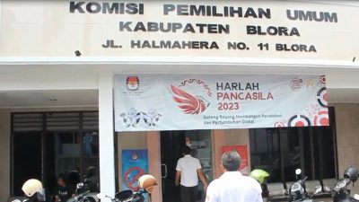 KPU Copot Sekretariat PPS di Blora Lantaran Ikut Bagikan Kaos Caleg