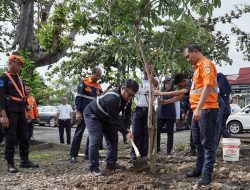 KAI Daop 4 Semarang Tanam Pohon
