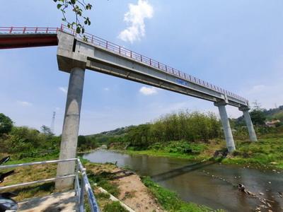 Jembatan Kaca Tinjomoyo Semarang Kajian K3