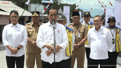 Jokowi Gelontorkan Rp1,36 Triliun untuk Perbaikan Jalan di Jateng, Gaet Suara Kontra Jalanan Rusak Era Ganjar?