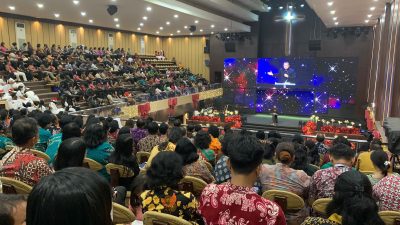 Semarak Suka Cita, Ribuan Guru dan Tenaga Kependidikan Kristiani di Kota Semarang Rayakan Natal Bersama
