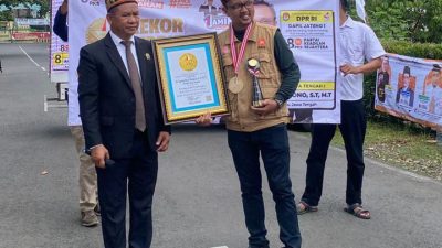 Wow! 3 Ribu Orang Minum Es Teh Serentak Pecahkan Rekor LEPRID, Agung BM: Biar Suasana Politik Lebih Adem