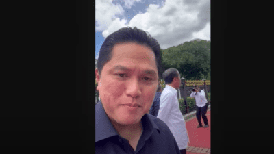 CEK FAKTA: Presiden Jokowi Membagikan Sembako di Depan Istana Dalam Rangka Pemilu 2024