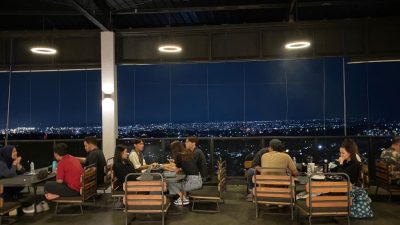 Nikmati Sensasi Nongki Beda dengan Pemandangan City View di Ideologist Space Semarang