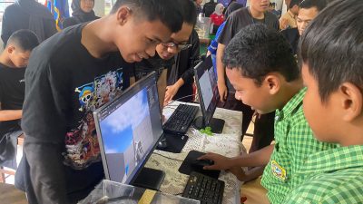 Siswa SMKN 10 Semarang Pamerkan Karya, dari Miniatur Kapal hingga Game Canggih