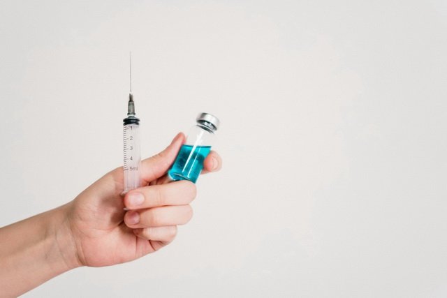 vaksinasi vaksin meningitis | Aulia Dokter