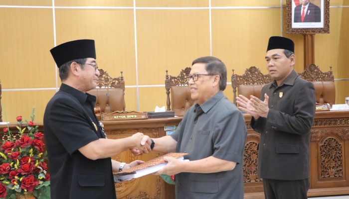 DPRD Kabupaten Magelang Serahkan Dua Raperda Inisiatif, Terkait Cadangan Pangan dan Bantuan Hukum
