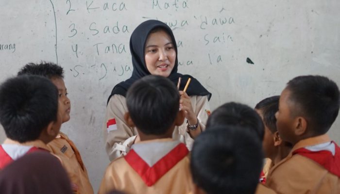 Cegah Kejahatan Seksual Daring, Forum Anak Kota Semarang Ajak Siswa SD Bijak Gunakan Internet