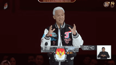 Tanggapi Kelima Debat Pilpres yang Panas, Rocky Gerung Sebut Ganjar Lakukan Pelanggaran HAM?