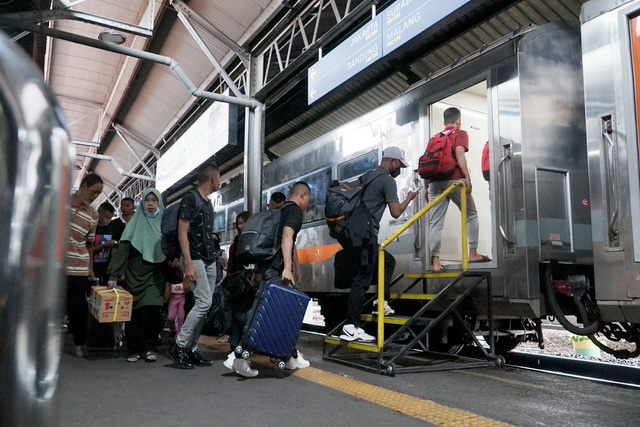 Tiket Kereta Api Lebaran 2024