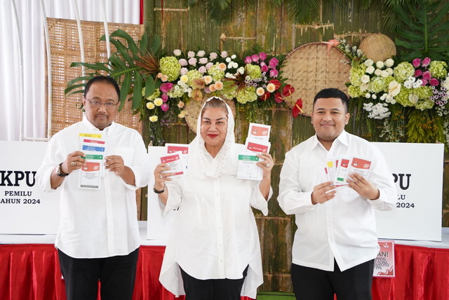 Mbak Ita Salurkan Hak Suara di TPS 23 Sumurboto Bernuansa Adem Ala Pedesaan | DPR RI Jateng 3