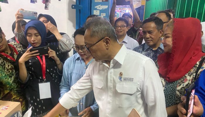 Cek Harga Beras di Pasar Bulu, Mendag: Harga Naik Karena Stok Menipis