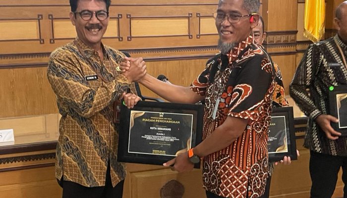 Pemkot Semarang Raih Penghargaan Paritrana Award 2024