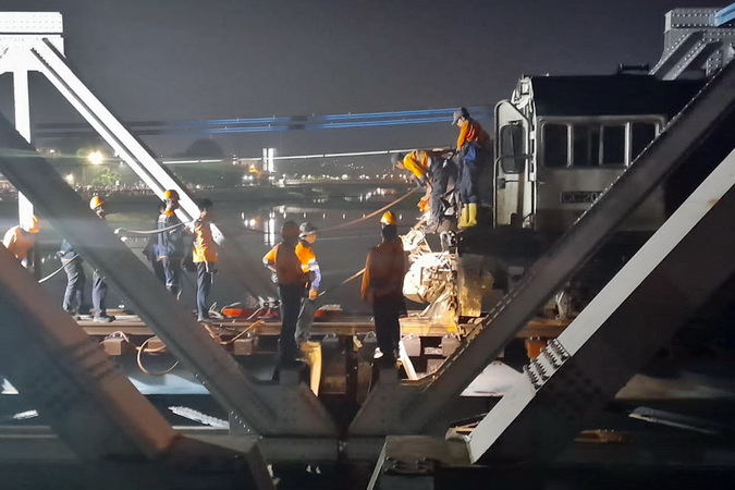 Ingat Laka Truck Trailer Vs KA Brantas di Madukoro Semarang? Kini Sopir Divonis 5 Bulan Penjara