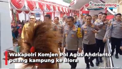 Video Resmikan RS di Blora, Wakapolri Disambut Barongan