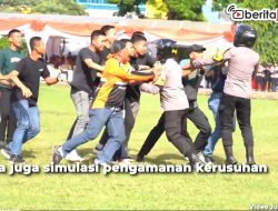Video Polda Jateng Simulasikan Pengamanan Kerusuhan Pemilu 2024
