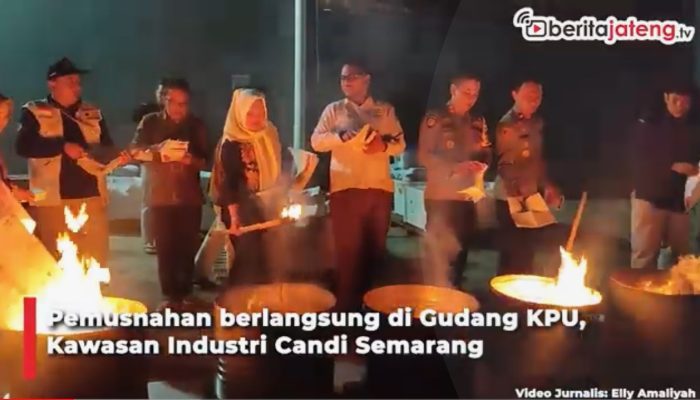 Video Puluhan Ribu Surat Suara Dimusnahkan