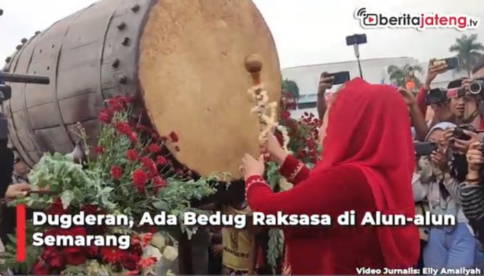 Video Dugderan, Ada Bedug Raksasa di Alun-alun Semarang