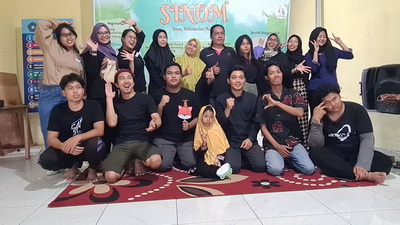 Komunitas Lanang Wadon Semarang
