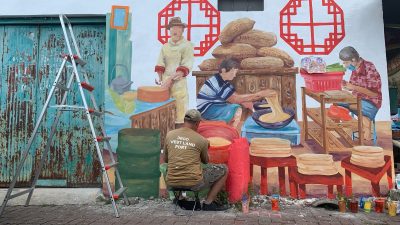 Jelang Tahun Baru Imlek 2024, Yehezkiel Cyndo Percantik Kawasan Pecinan Semarang dengan Seni Mural